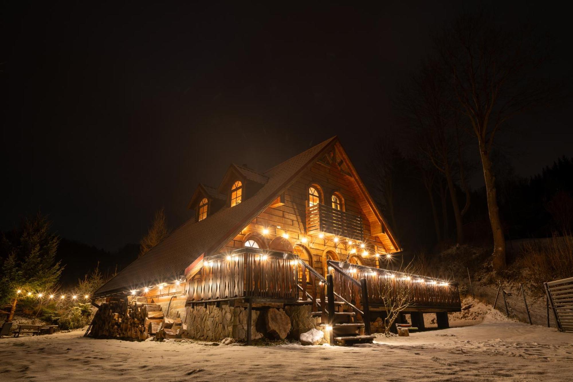 Forest Camp Dom W Gorach Sowich Michalkowa 外观 照片